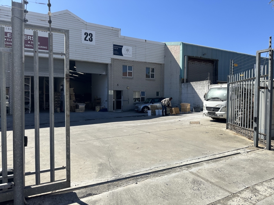 To Let commercial Property for Rent in Killarney Gardens Western Cape
